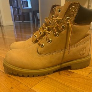 Timberland Boots Kids (boys size 4)